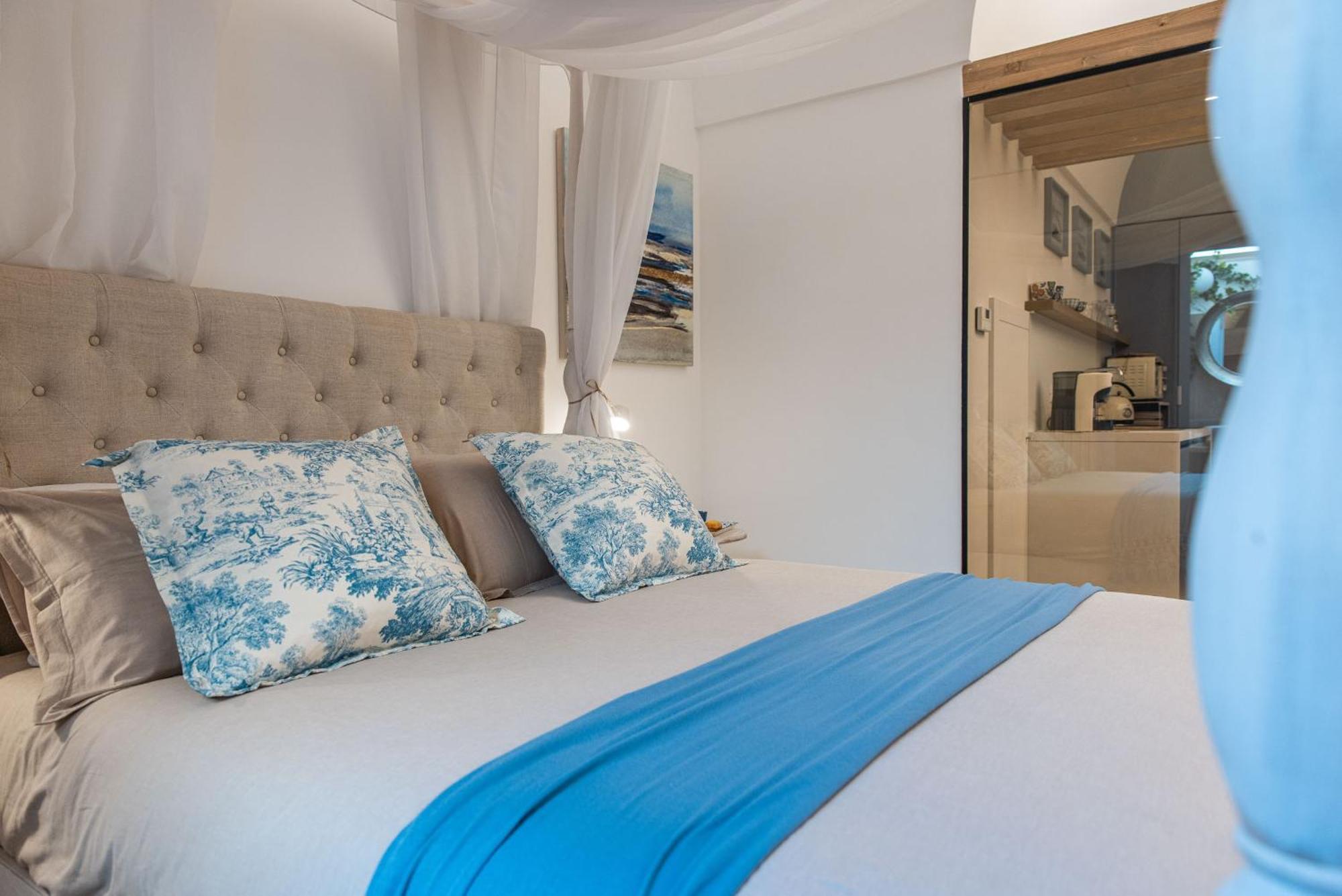Апартаменты Loft Regina Minor Монополи Экстерьер фото