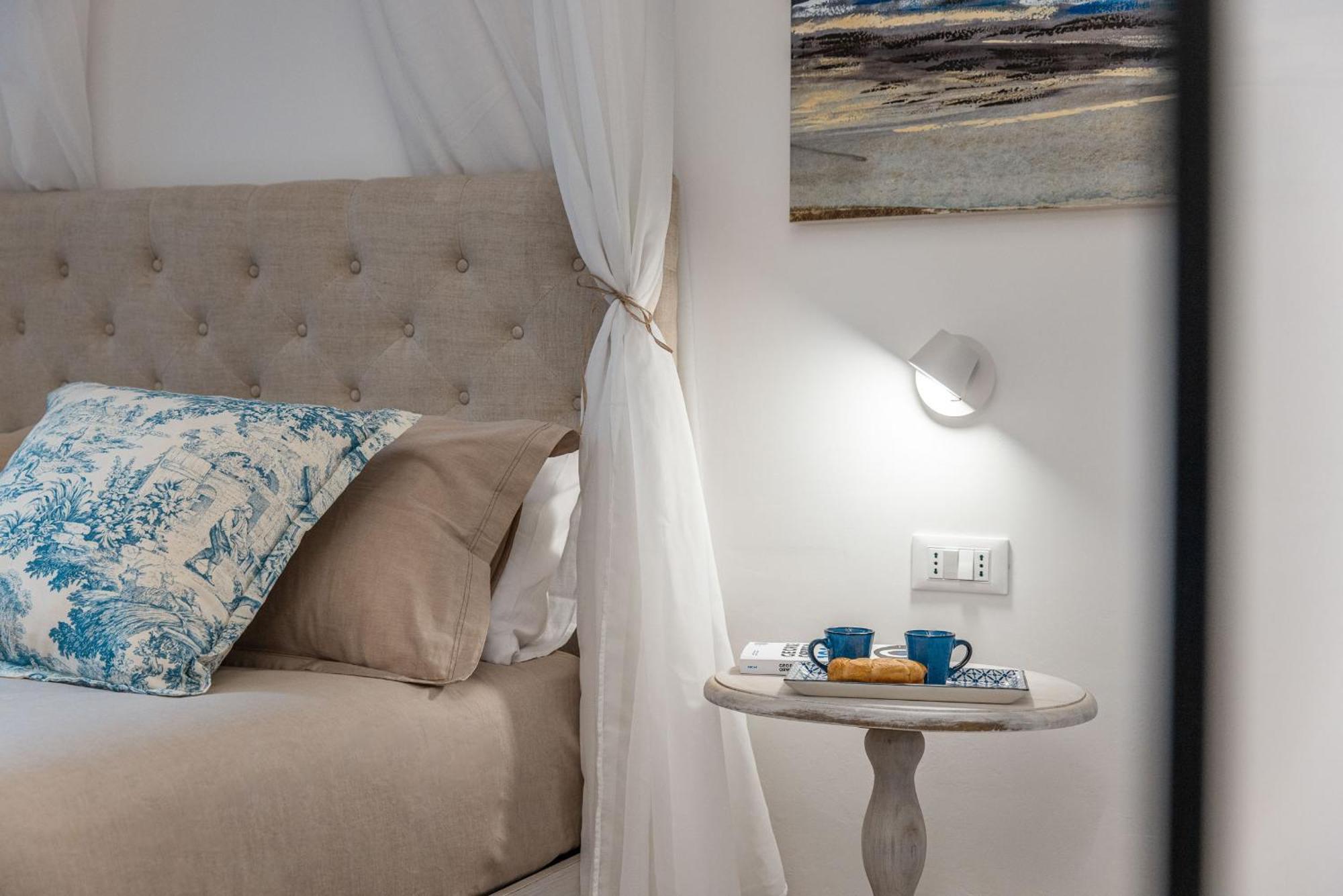 Апартаменты Loft Regina Minor Монополи Экстерьер фото